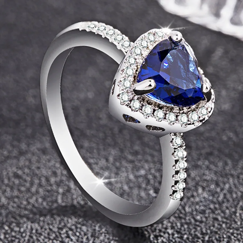 Темно-синее очаровательное кольцо Сердце моря с цирконием AAA подходит для женщин