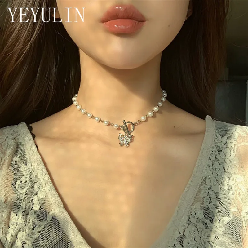 

Elegance Creative Butterfly Pendant Necklace Rhinestone Pearl Chain Necklace OT Clasp For Women Party Decoration Jewelry Gifts