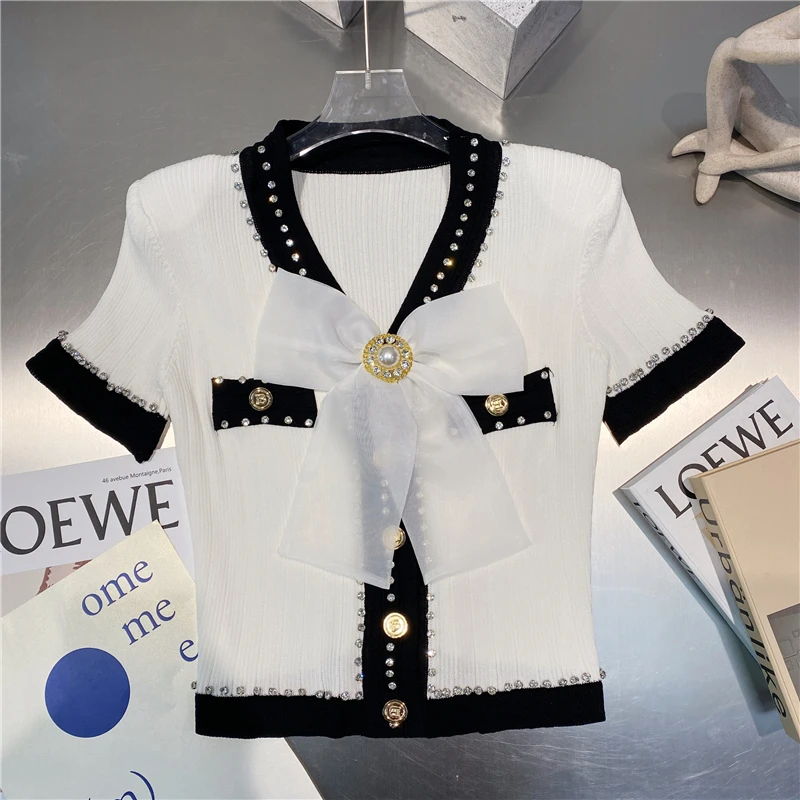 

Retro Sweet Fashion Women Bow Patched Rhinestone V-neck Brass Buckle Knitwear Single-breasted Short Sleeve Blouse