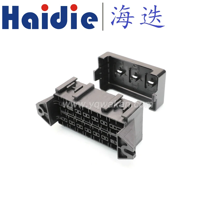 

1sets electrical fuse box connectors BX2141C-1 with terminals
