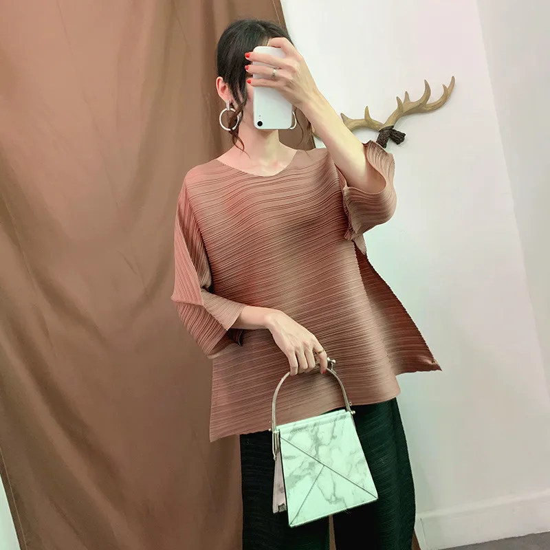 LANMREM синяя свободная плиссированная футболка с круглым вырезом и рукавом в семь