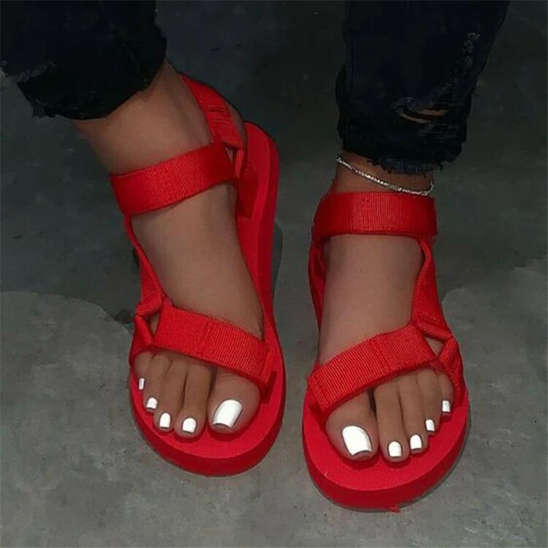 

2020 New Women Spring/Summer New Soft-Slip Non-Slip Sandals Foam Sole Durable Sandals Ladies Outdoor Beach Slippers Sandals
