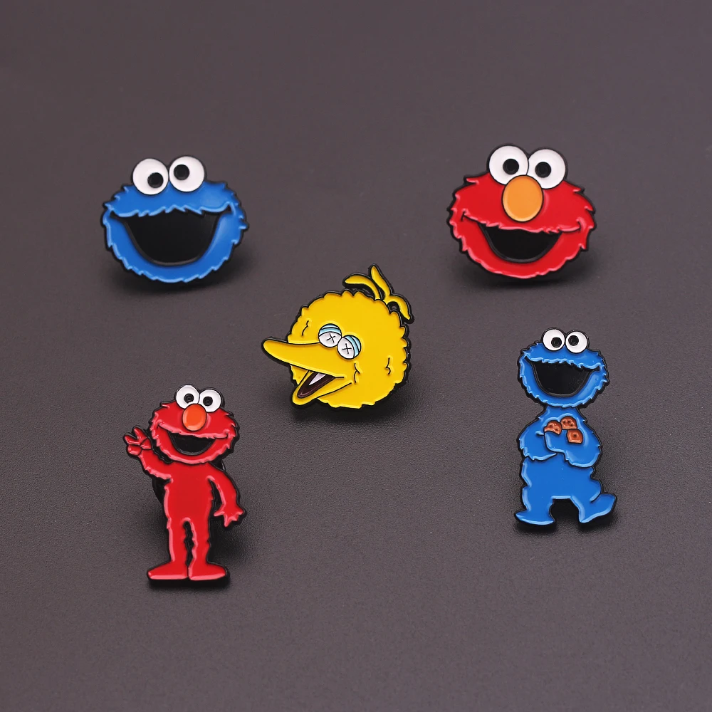Cartoon Sesame Street Brooch Cookie Monster Enamel Cosplay Elmo Monster Ladies Men's Backpack Lapel Pin Cute Badge Jewelry Gift