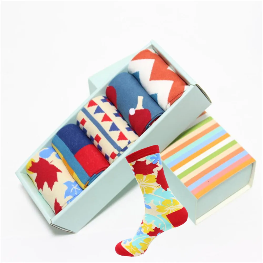 

5 Pairs Men Cotton Long Socks Gift Box Colorful Weed Socks Man's Classic Warm Casual Tide Harajuku Funny Cute Pop Korean Socks