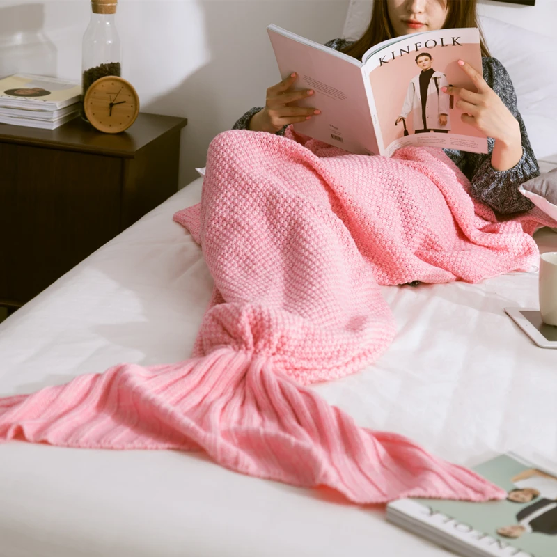 

Knitted Women and Child Mermaid Tail Blanket Red Cute Mermaid Costumes for Boys and Girls Kids Gift Blanket Photography Props