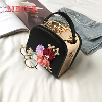 2021 metal clip small square bag new fashion dinner flower shoulder diagonal handbag bags shoulder bags 822