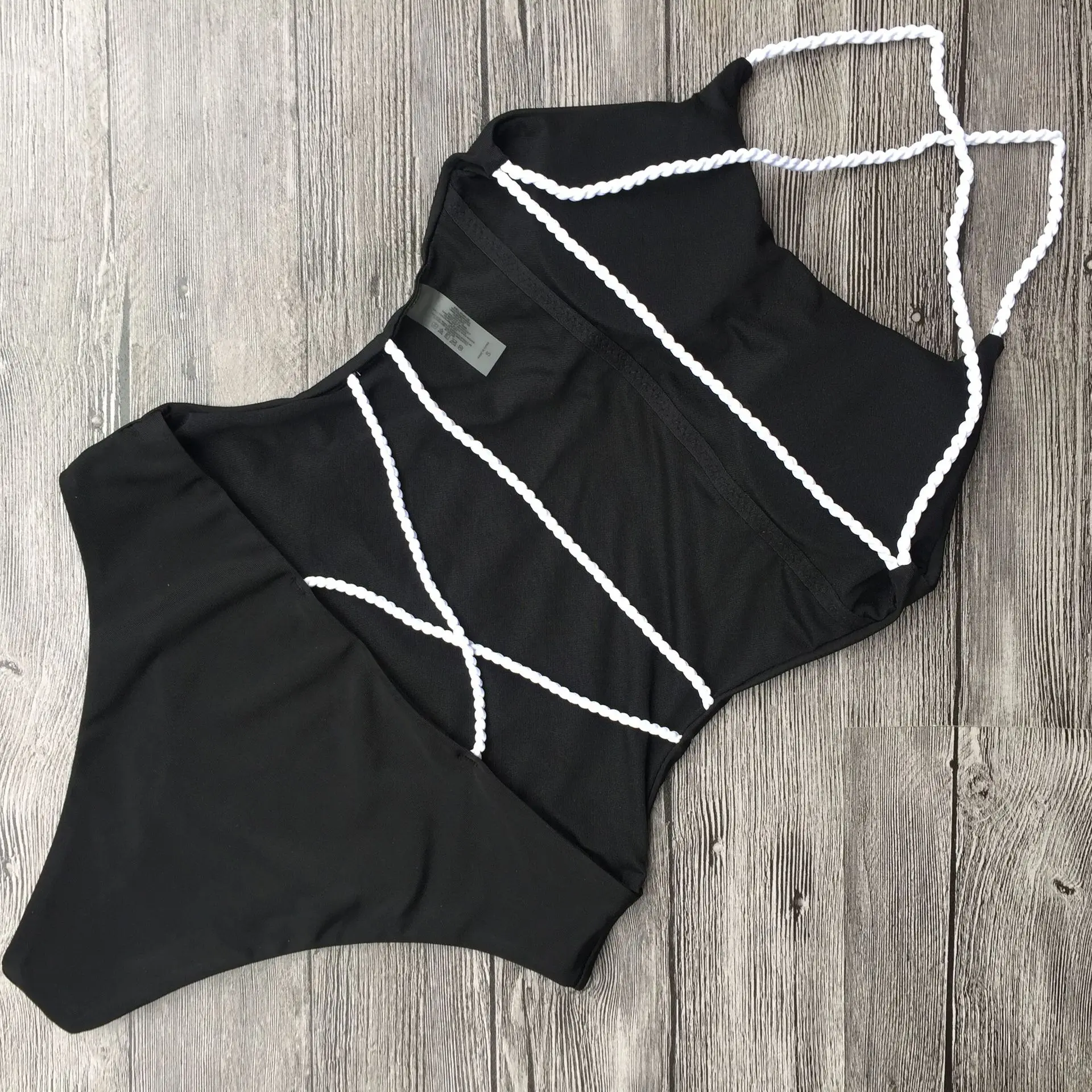 

XMTOPYE Sexy String Swimsuit Bathing Suit One Piece White Swimwear Brazilian Bikini Swimming Suit for Women Beachwear 2021