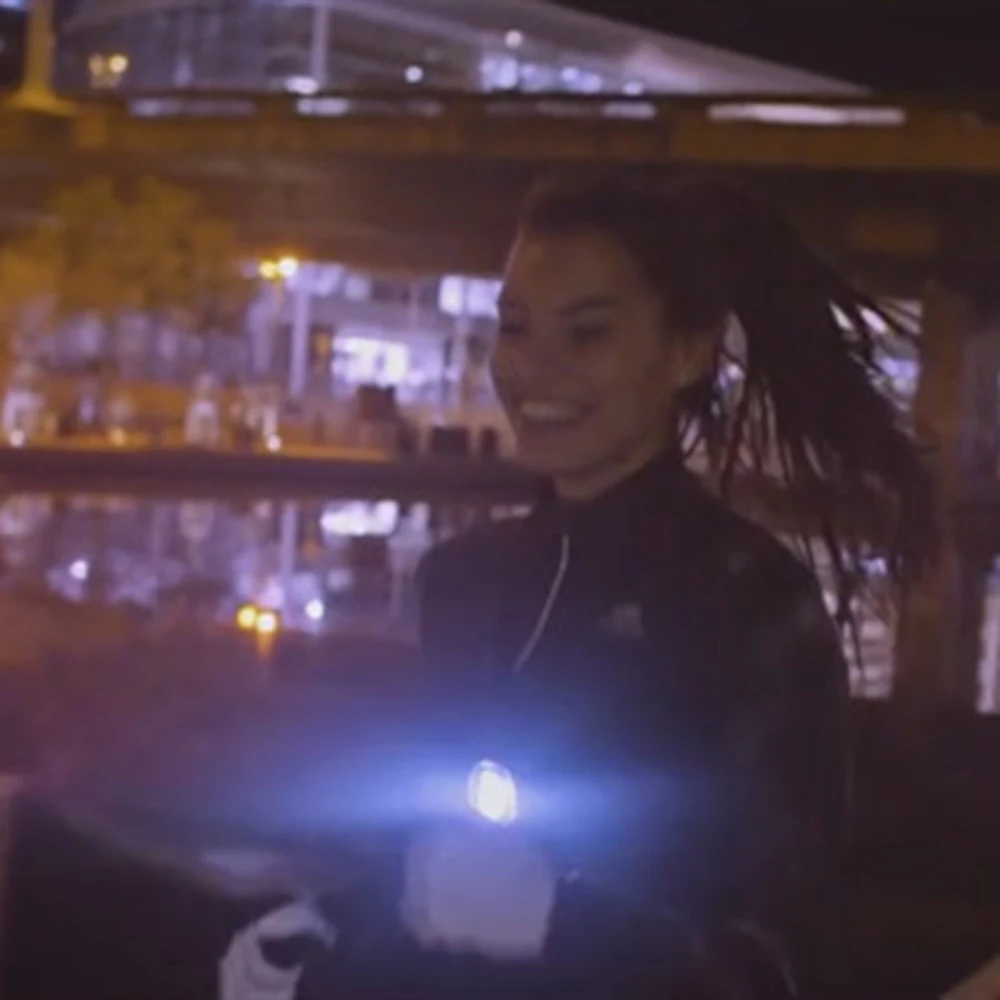 Новейшие уличные спортивные ходовые огни Светодиодный фонарик для ночного бега