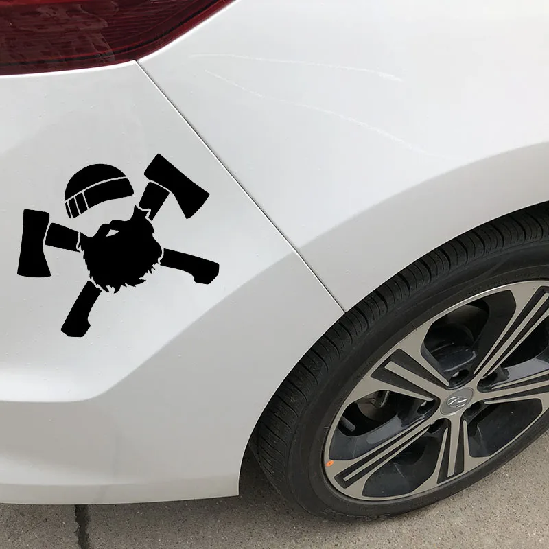 YJZT 17.3X12.8CM Lumberjack Cross Axes Personality Bumper Vinyl Decal Car Stickers C25-0631 |