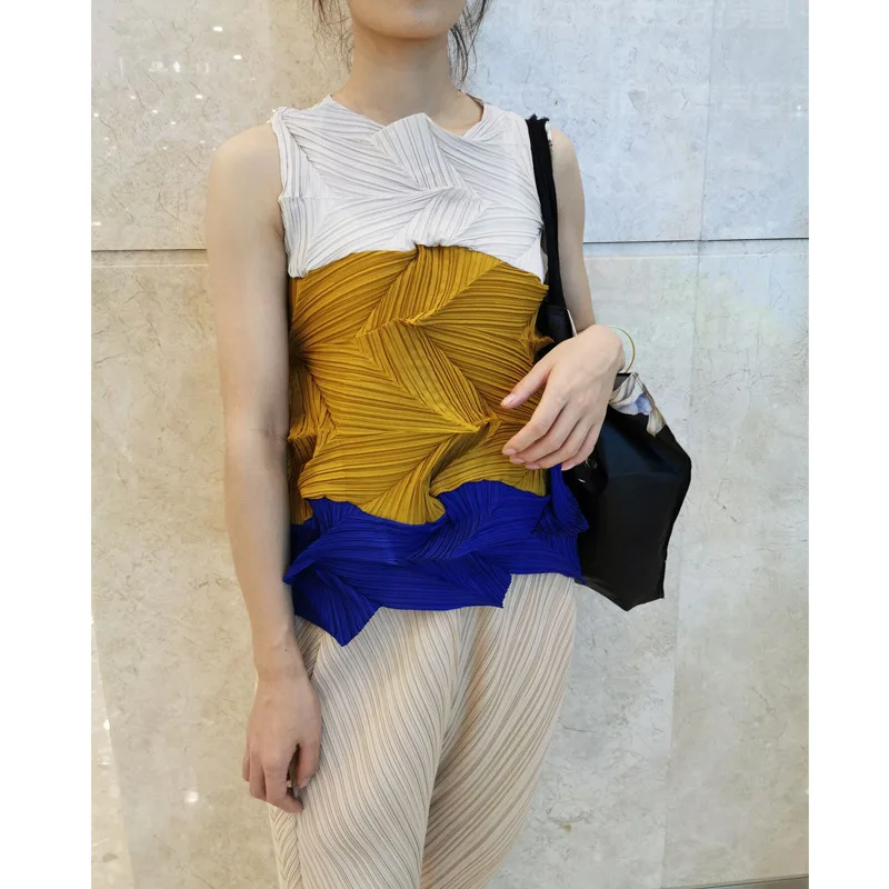 

LANMREM 2021 Spring Summer New T-shirt Loose Patchwork Shirt Slim Sleeveless Fold Casual Fashion Women Shirts All-Match TC425