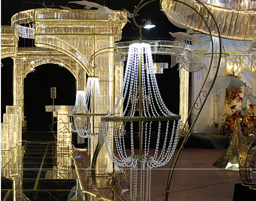 

New wedding road guide accessories wedding stage crystal bead curtain road guide lamp decoration