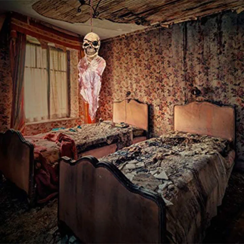 Хэллоуин призрак ужас детский дух висит страшный голова бар дом с привидениями