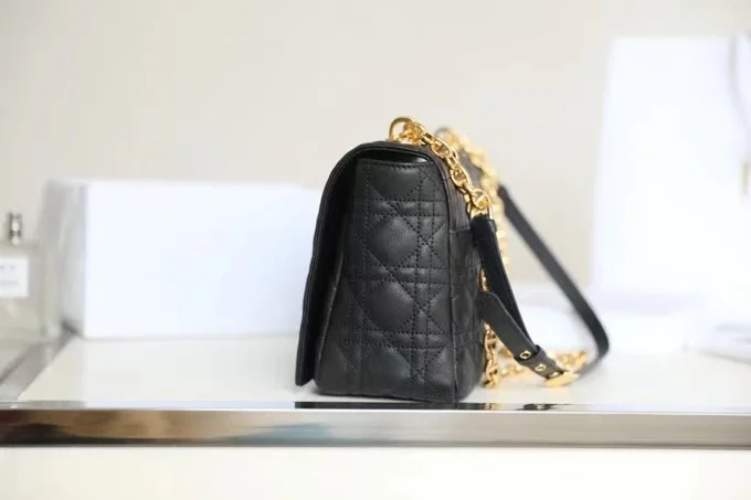 

Female bag 2021 new leather chain small square bag high quality luxury shoulder bag messenger bag lady brand bag handbags