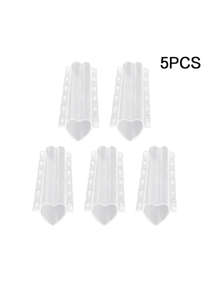 

5pcs Clear Heart Shaped Cucumber Growth Forming Mold Transparent Garden Fruit Vegetable Shaping Moulds Kitchen Tool