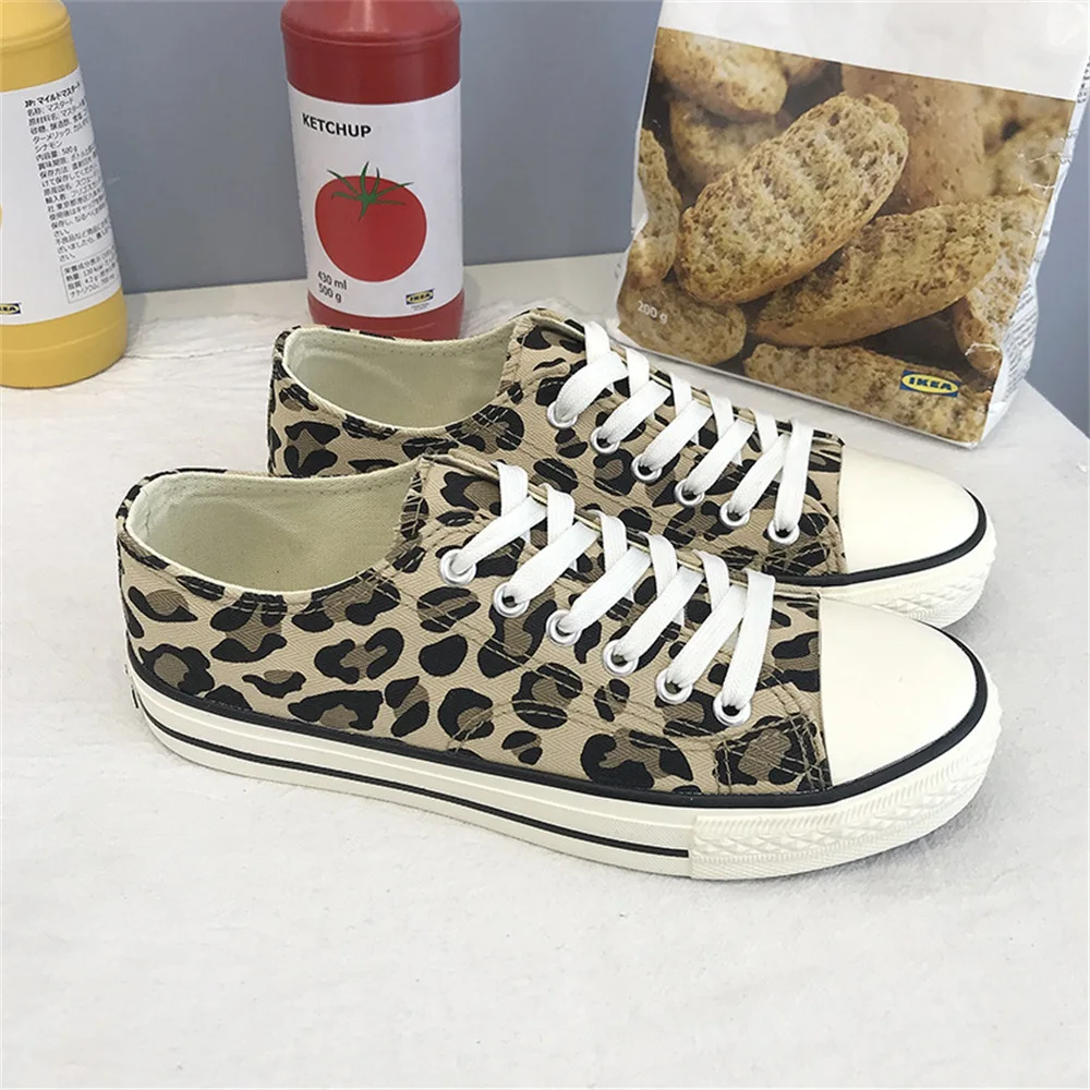 

Large-Sized Leopard Sneakers Women 2021 Spring Autumn Comfy Lace Up Casual Canvas Shoes Female Running Walking Sport Flats