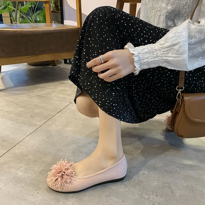 Туфли женские без шнуровки плоская подошва мягкий пушистый горох лоферы