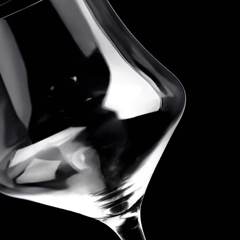 

Lead-free crystal wine glass goblet red wine glass medium size 2 pairs