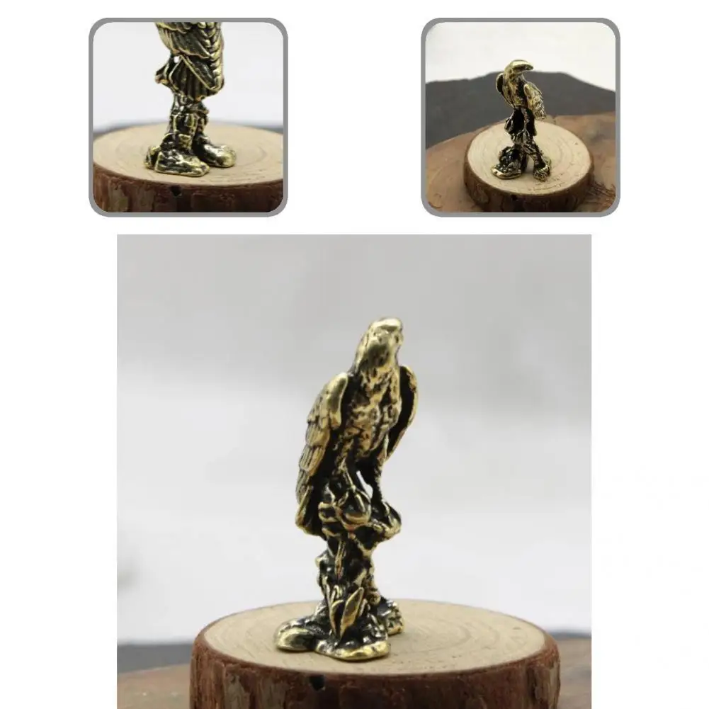 

Pretty Eagle Sculpture Fine Symbol Solid Color Car Center Console Bird Ornament Bird Ornament Eagle Figurine