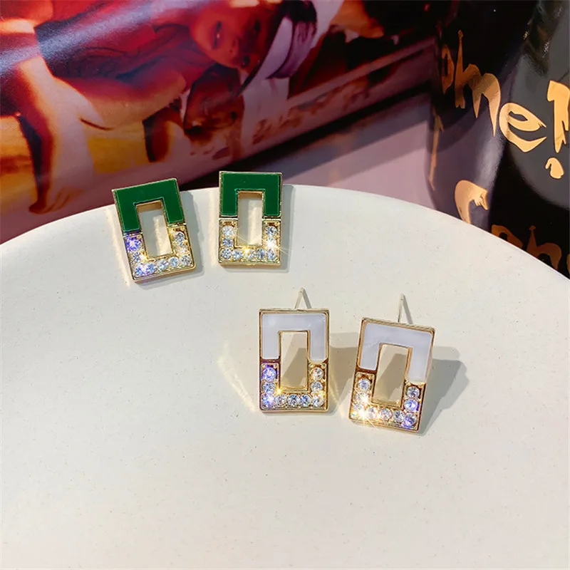 Милые женские квадратной формы с цирконом Стад Серьги Модные Ювелирные изделия