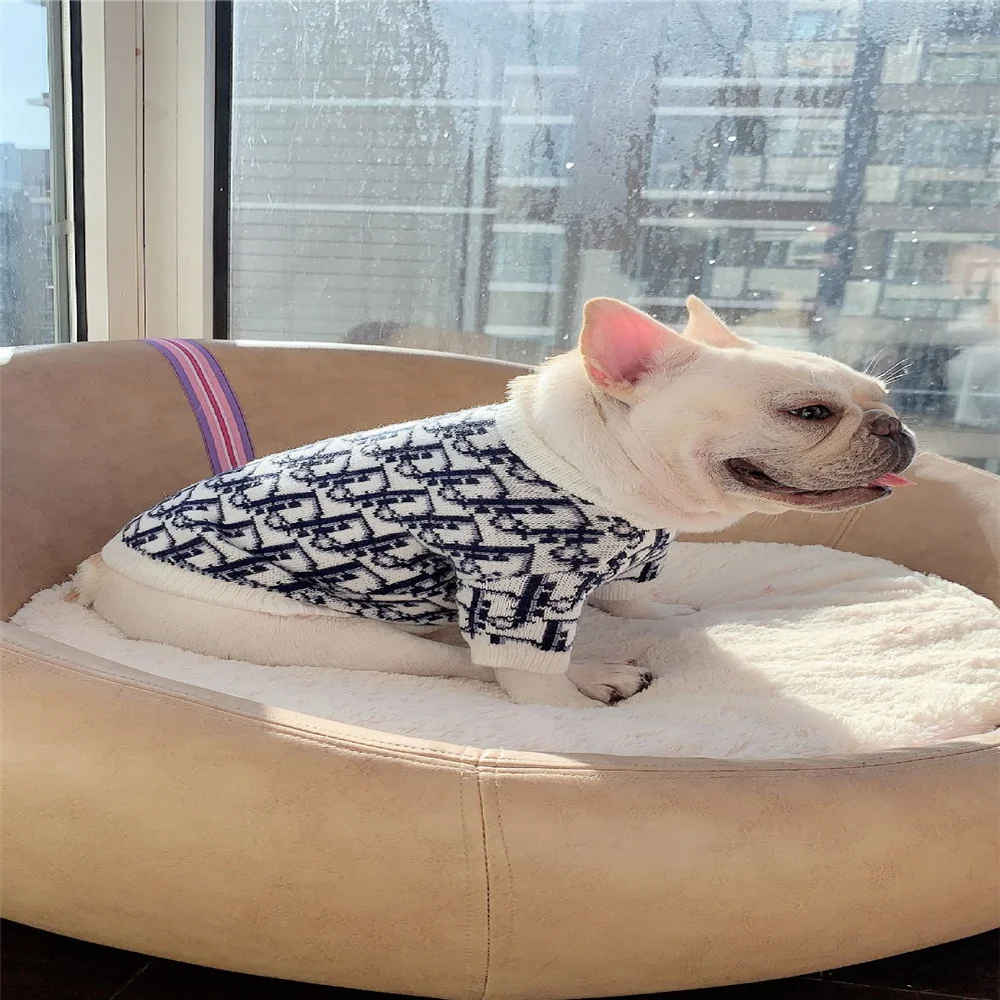 

2021 Luxury Brand Fashion Pet Matching Clothes Dog Sweater For Corgi Teddy Small Medium Puppy Dogs Outfit Pet Clothing XS-XXL