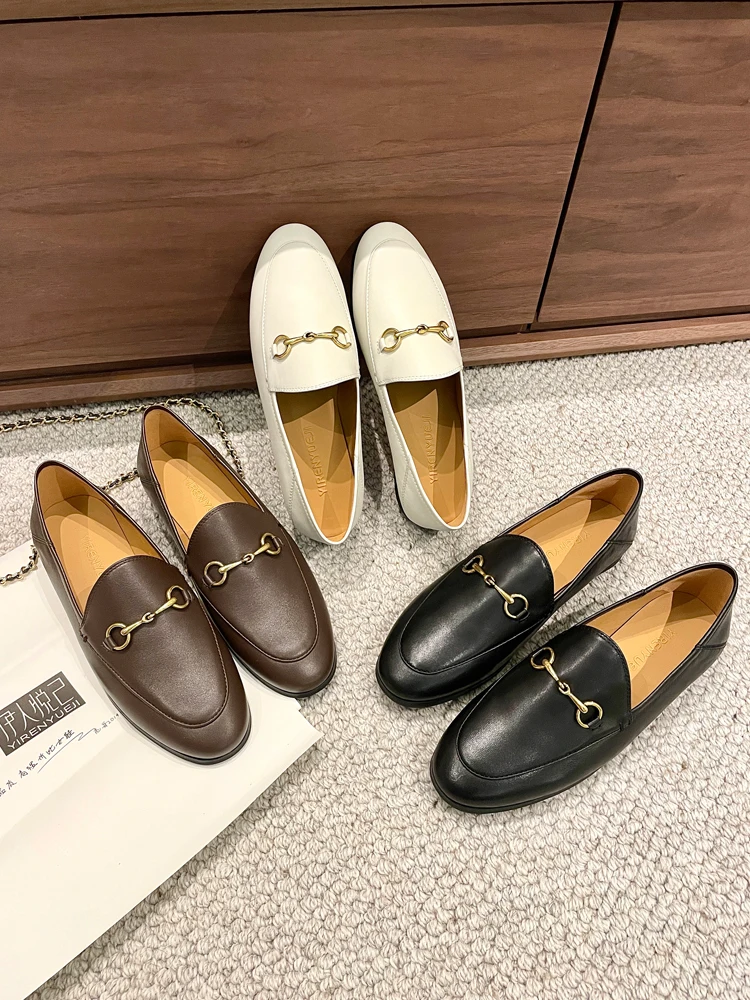 

White horsebit loafers women's 2021 new leather one-legged British small leather shoes women's single shoes