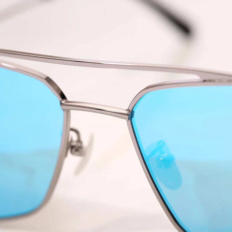 

Blue Oversize Vintage Frame Retro Decorative Photochromic Sunglasses Women Men Female Frame Sunglasses For Adults