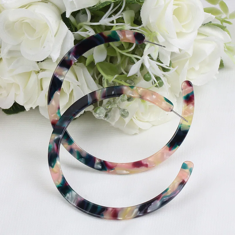 Женские акриловые серьги кольца большие круглые с леопардовым