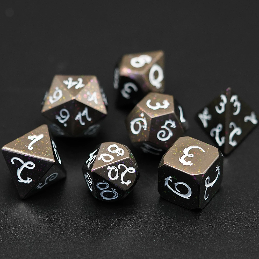 Металлические кости cusdie с цветными точками D & шрифтом дракона 7 шт. набор