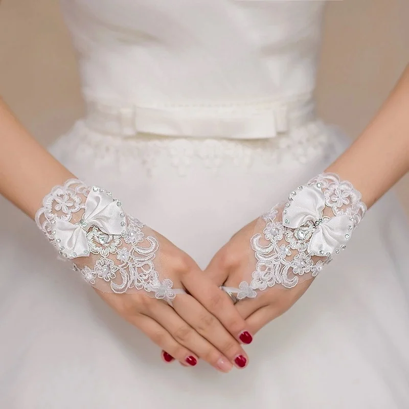 

1 Pair of Gloves Wedding Gown Accessories Fingerless Gloves Inlaid Rhinestone Bowknot for Bridal Lace Gloves 2021 New