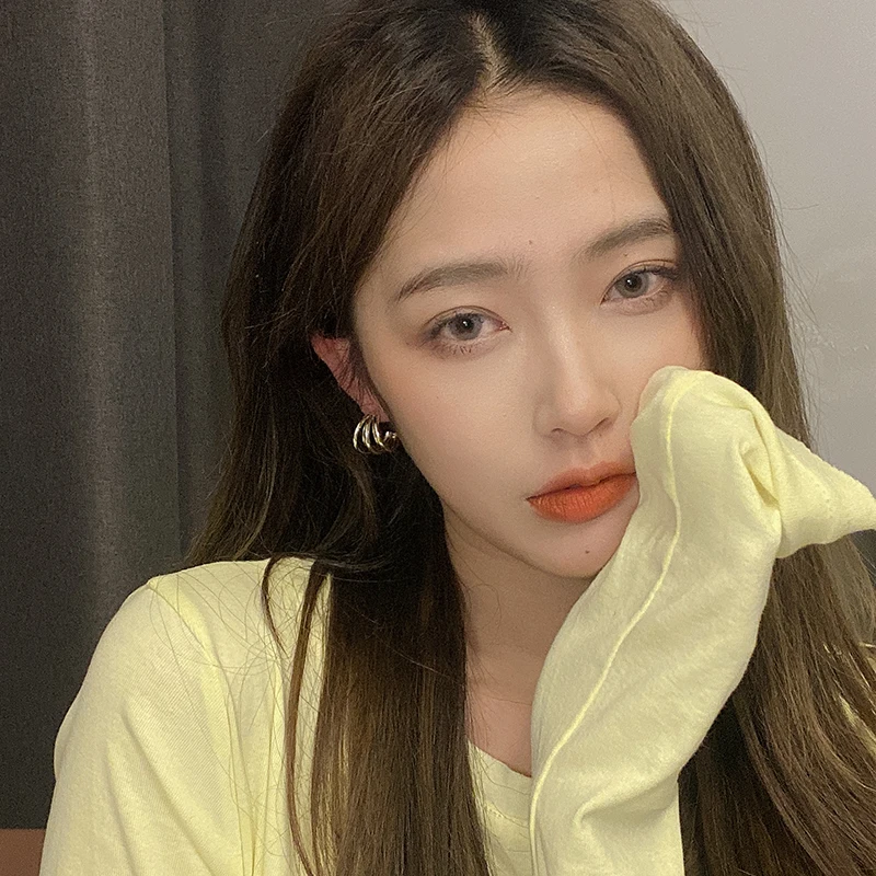 Стильные индивидуальные серьги в стиле нормкор с надписью С Женские Простые