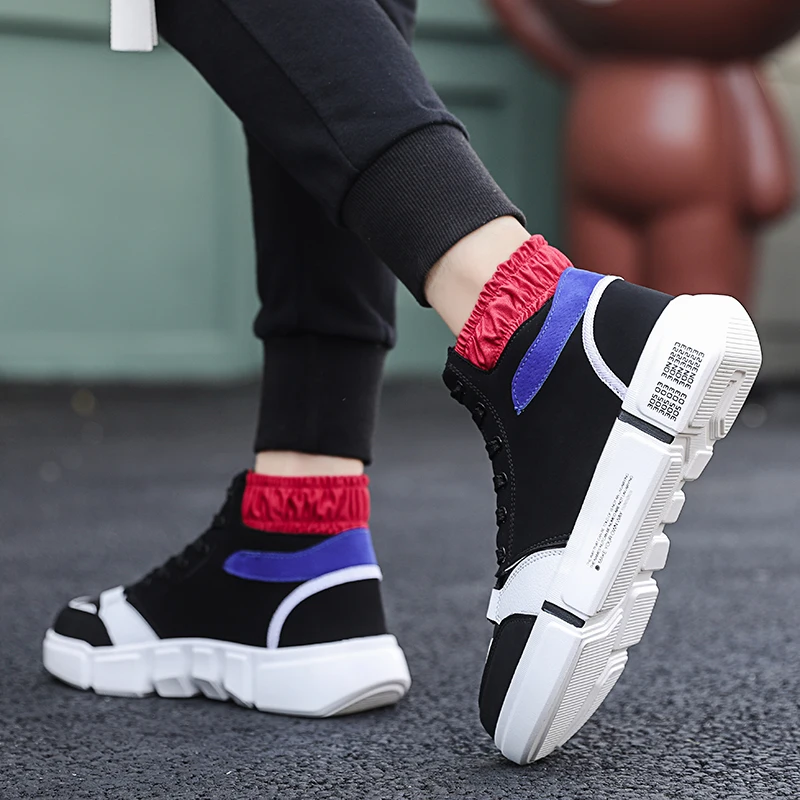 Высокие мужские кроссовки для бега спортивные из искусственной кожи на плоской