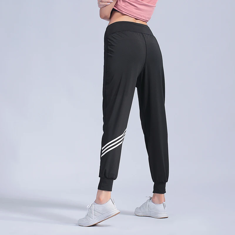

Sweatpants For women with skinny feet, loose smoothies, thin slacks, fitness, nine-minute pants