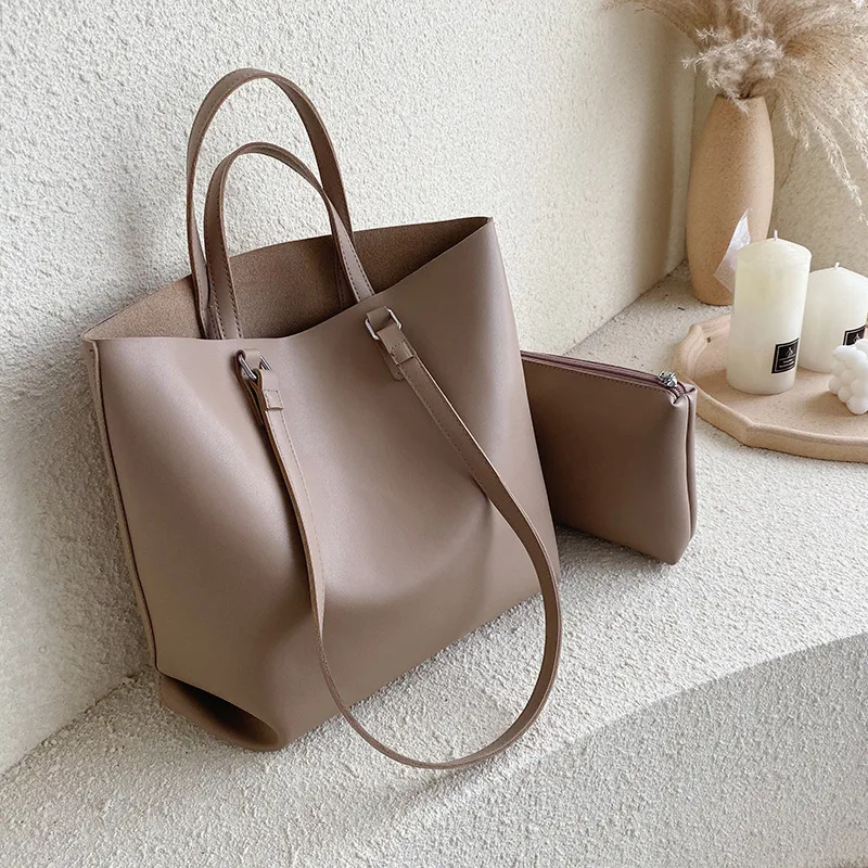 

Fashion popular new Korean version of the wild shoulder Messenger Cross Body bag large-capacity fashion portable tote bag