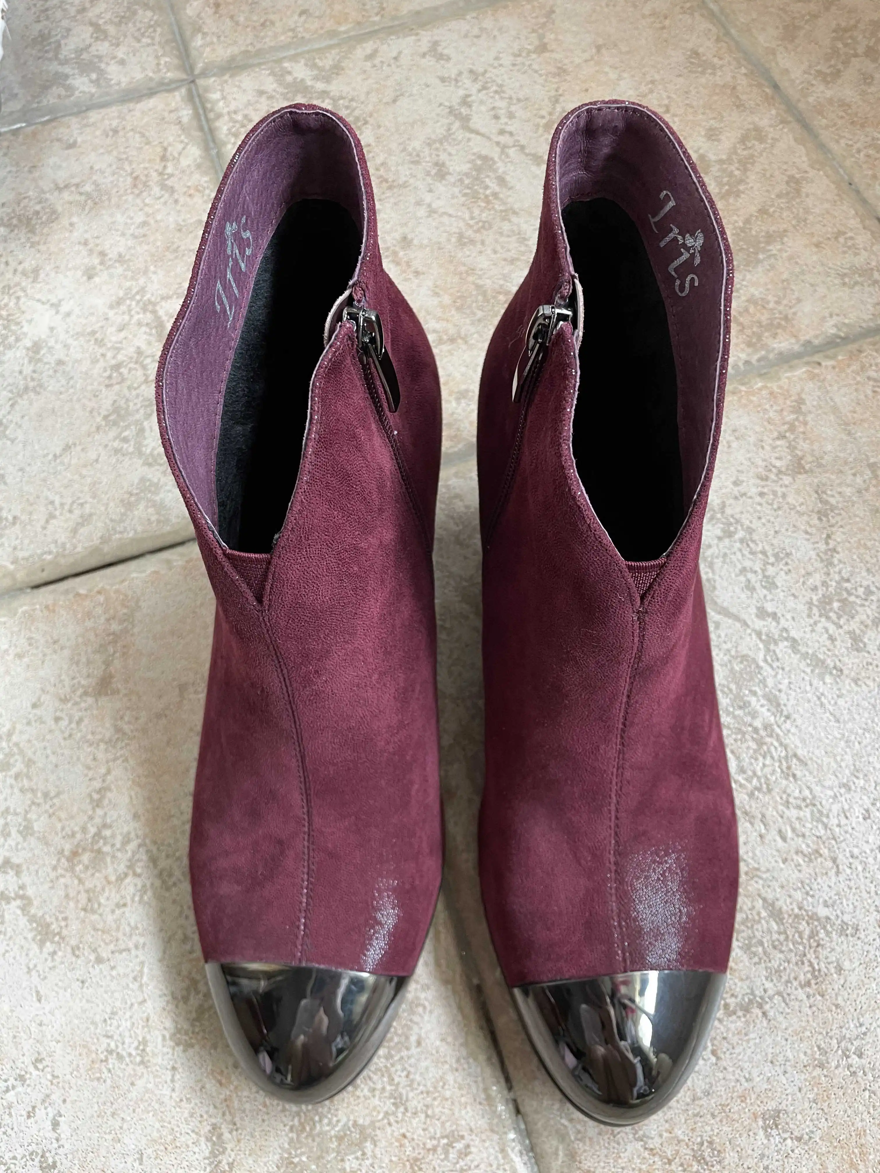 Женские ботинки из натуральной кожи на высоком каблуке размеры 39 | Обувь