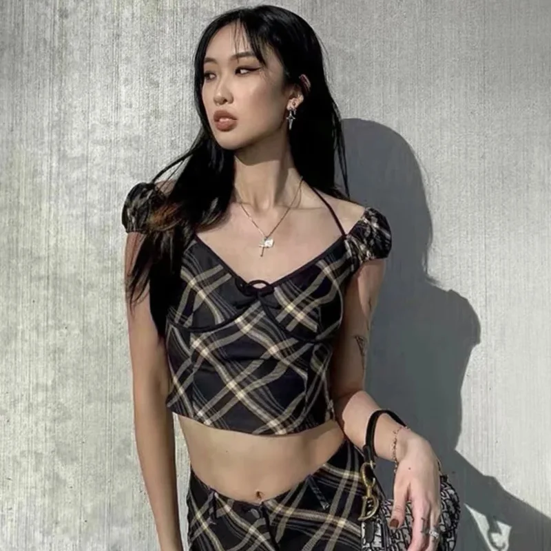

Women Sexy Cup Detail Plaid Crop Top With Tie Halter Detail A180