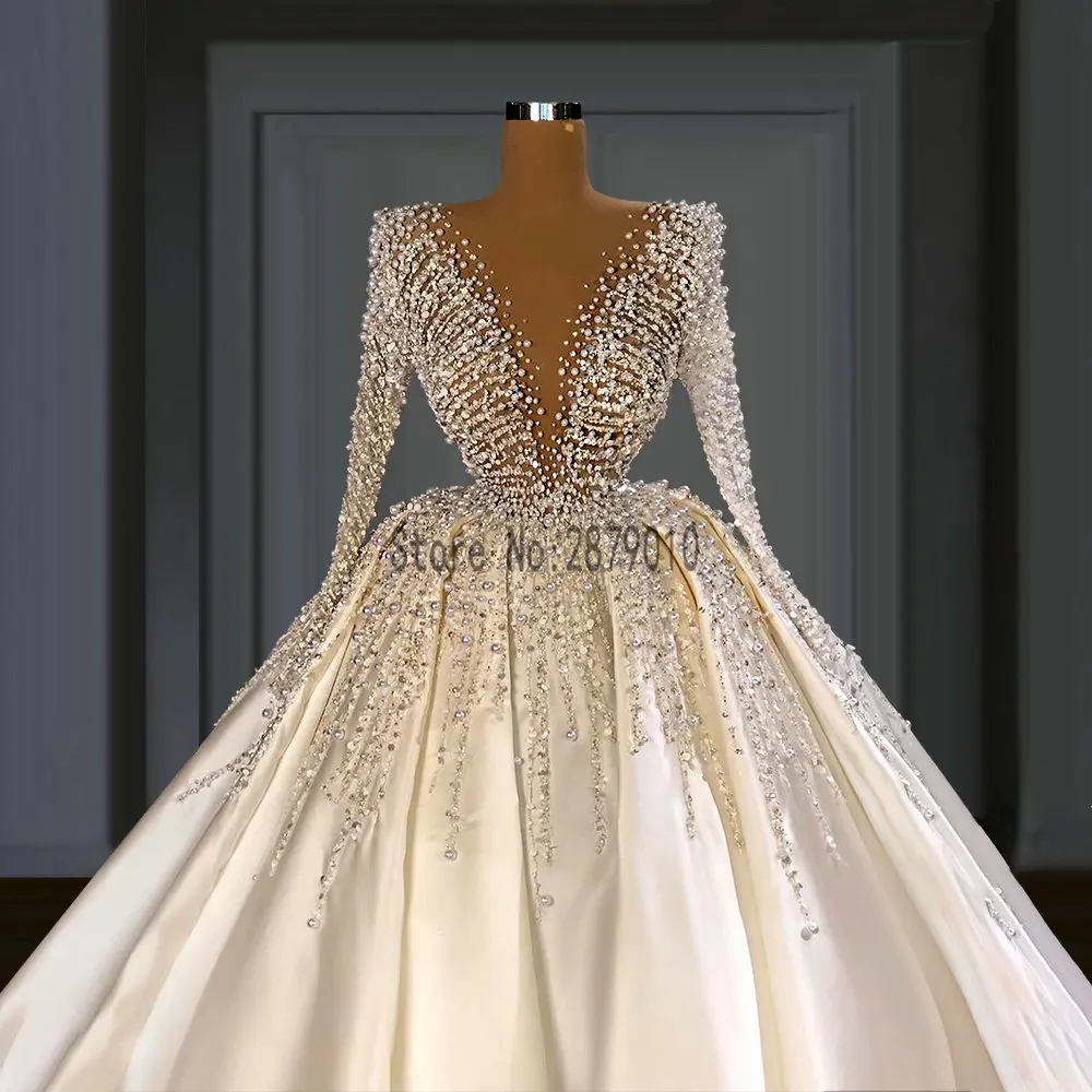 

Dubai Ivory Long Sleeve Wedding Dresses A Line Sexy Deep V Neck Luxury Beading Satin Bridal Gowns Court Trian Novias