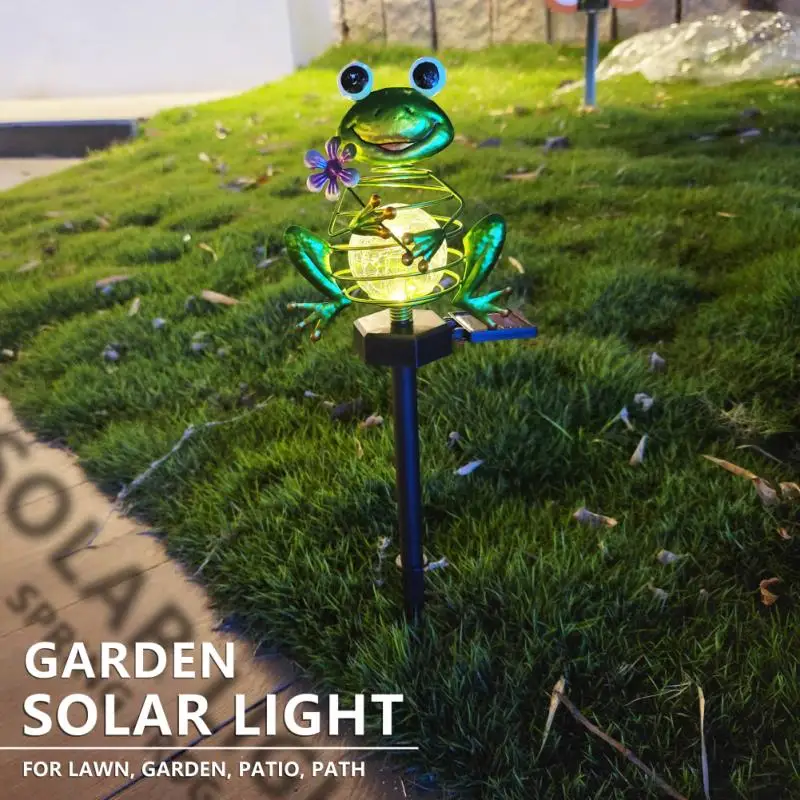 

2021 Outdoor Solar Frog Ornament Lamp Wrought Iron Hollow Out Metal Solar Powered LED Lamp Outdoor String Lawn Garden Decoration