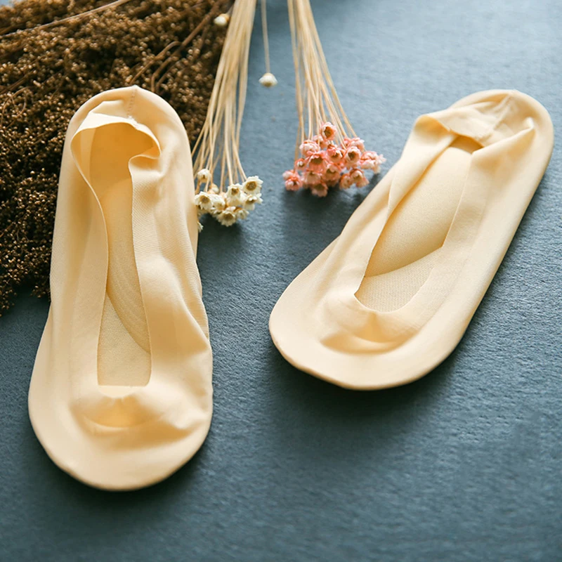 nude 1 пара 3D арки массаж ног забота о здоровье женские летние носки шелк льда носки Мелкий рот Силикагель носки-Тапочки - Цвет: nude