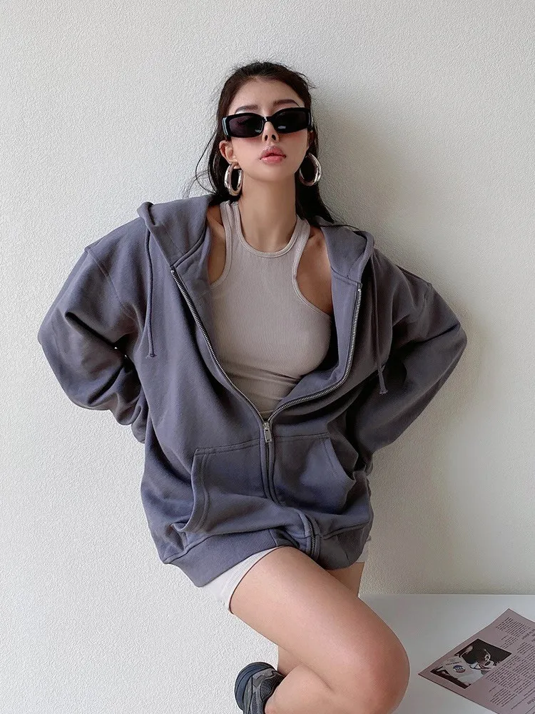 Женская зимняя куртка на молнии с капюшоном и карманами модная повседневная