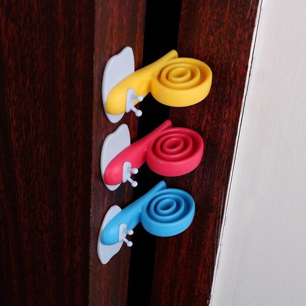 

Симпатичная детская силиконовая дверная ограничитель с клиновидным держателем для детей 3 шт./компл. Защитная пленка для пальцев
