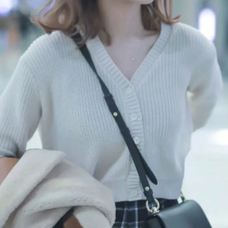 

Slim girls short sweater cardigan