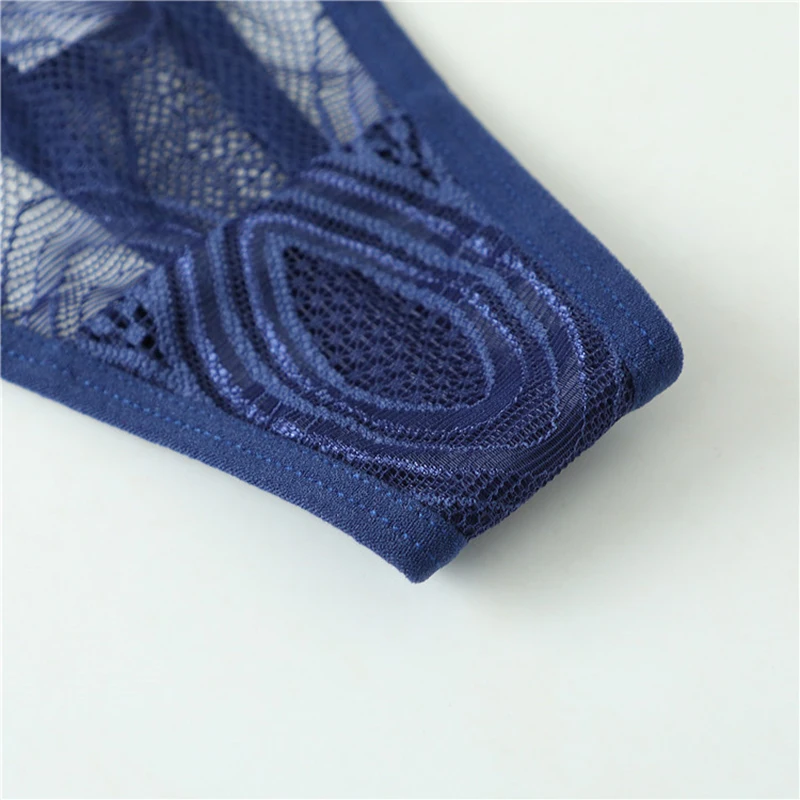 

Women Sexy Metal Thong Ruby Diamond Jewelry Bandage Lace Bikini Briefs Knickers Seamless Underwear New Cotton In The Crotch