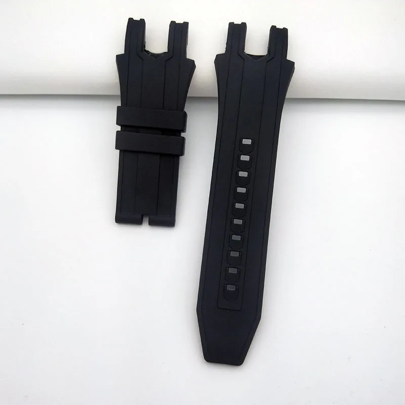 Черный силиконовый ремешок для часов Invicta экскурсионная модель 24276 52 мм мужской