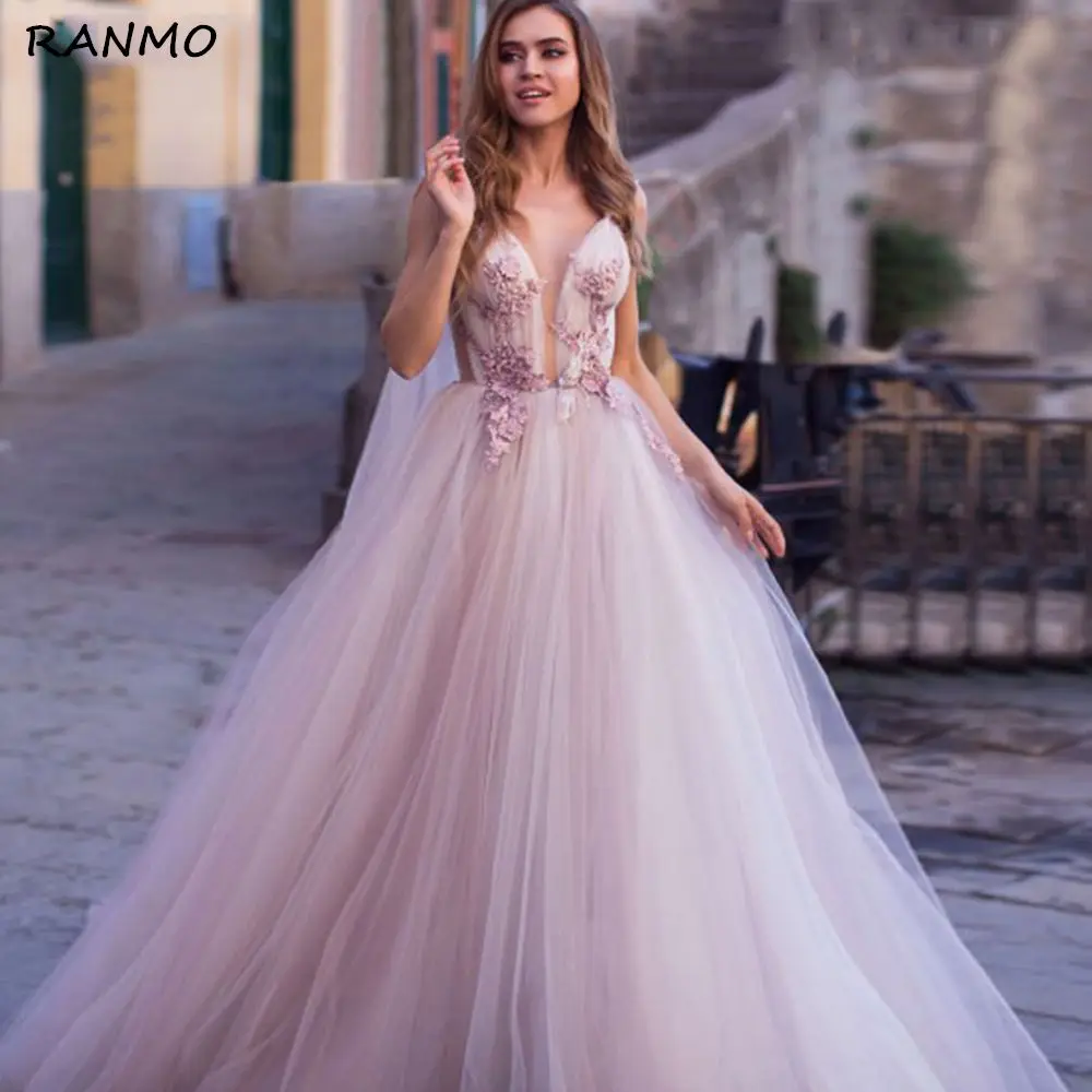 

Floor Length 3D Flowers Boho Wedding Dress Light Purple Beach Bride Dresses Tulle Backless Puff Sleeve Wedding Gowns