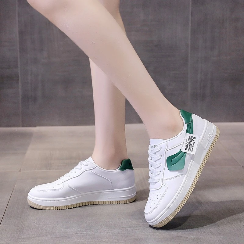 

European station 2021 summer new dissolving sole casual versatile thick sole small white shoes board shoes women's single shoes