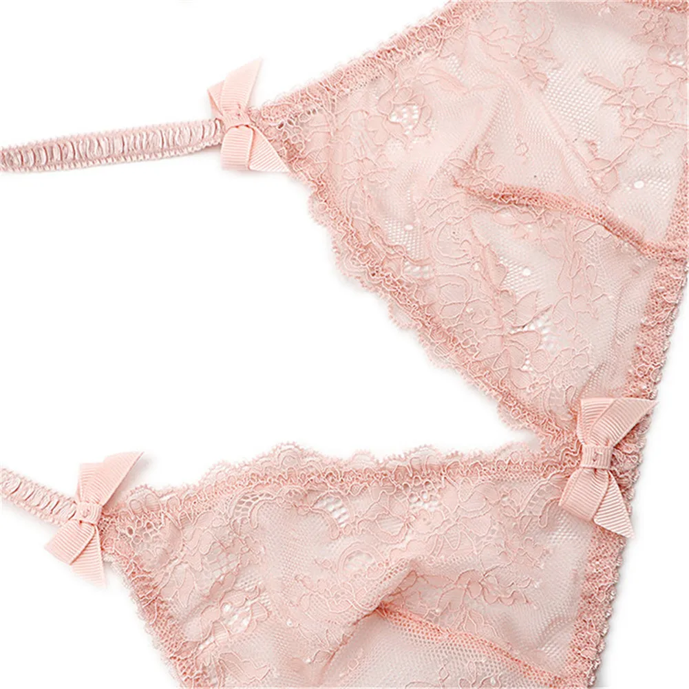 Комплект женского кружевного нижнего белья из бюстгальтера без косточек и