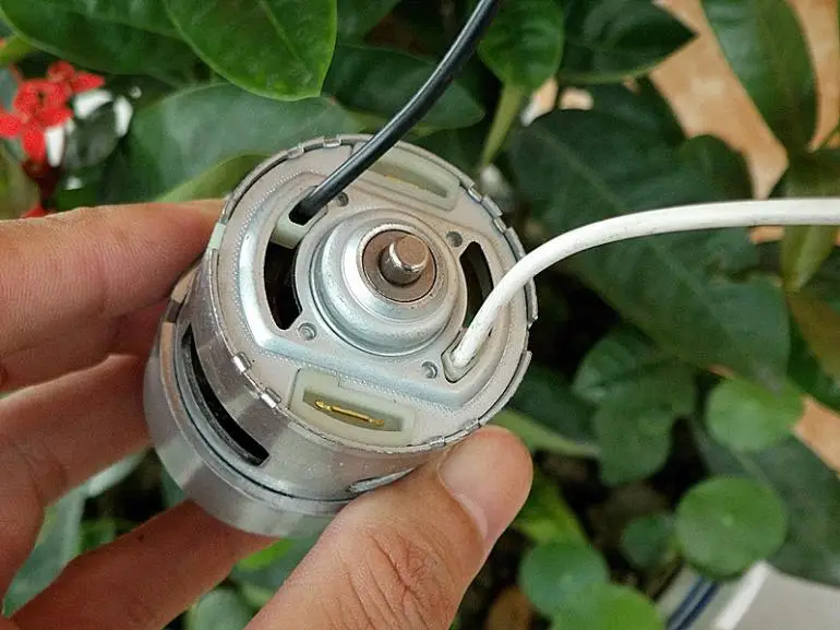 DC12V 15200rpm R735 ΠΌΠΈΠ½ΠΈΠ°ΡΡΡΠ½ΡΠΉ ΠΏΠΎΡΡΠΎΡΠ½Π½ΡΠΉ ΠΌΠ°Π³Π½ΠΈΡ DC ΠΌΠΎΡΠΎΡΠ½ΡΠ΅ ΠΈΠ³ΡΡΡΠΊΠΈ/ΡΠ»Π΅ΠΊΡΡΠΎΠΈΠ½ΡΡΡΡΠΌΠ΅Π½ΡΡ/ΠΠΊΡΠ΅ΡΡΡΠ°ΡΡ Π΄Π»Ρ ΠΌΠΎΡΠΎΡΠ° DIY DC12V 15200rpm R735 ΠΌΠΈΠ½ΠΈΠ°ΡΡΡΠ½ΡΠΉ ΠΏΠΎΡΡΠΎΡΠ½Π½ΡΠΉ ΠΌΠ°Π³Π½ΠΈΡ DC ΠΌΠΎΡΠΎΡΠ½ΡΠ΅ ΠΈΠ³ΡΡΡΠΊΠΈ/ΡΠ»Π΅ΠΊΡΡΠΎΠΈΠ½ΡΡΡΡΠΌΠ΅Π½ΡΡ/ΠΠΊΡΠ΅ΡΡΡΠ°ΡΡ Π΄Π»Ρ ΠΌΠΎΡΠΎΡΠ° DIY