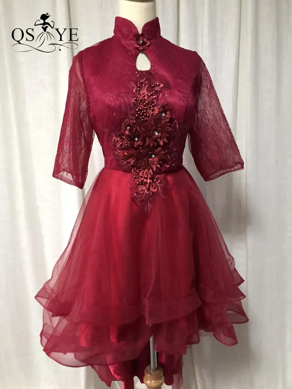 

Broken Size High Neck Prom Dresses 2021 Dark Red Short Evening Dress Ruffles Tulle Lace Applique Party Gown Long Sleeves Prom