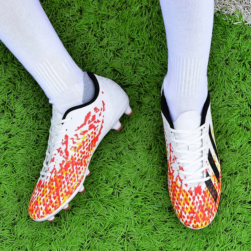 

2021 New Arrival Men's Soccer Shoes Large Size Ultralight Football Boots Boys Sneakers Non-Slip FG/TF Soccer Cleats Ankle Boots