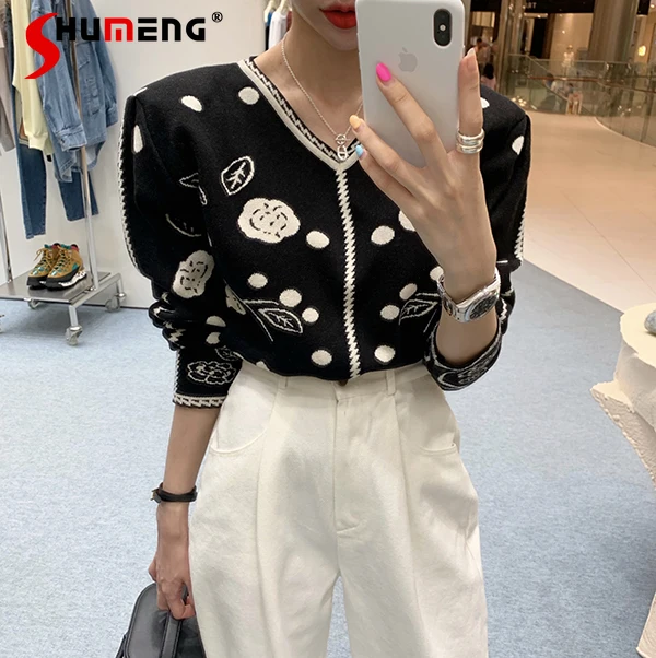 

Korean Style V-Neck Long Sleeve Black Pull Over Knitted Tops for Women Fashion Loose Contrast Color Flower 3D Knitted Cardigan